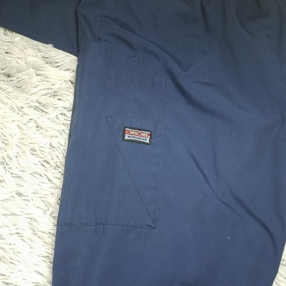 Pull Up Scrub Pants - Picture 3 of 3